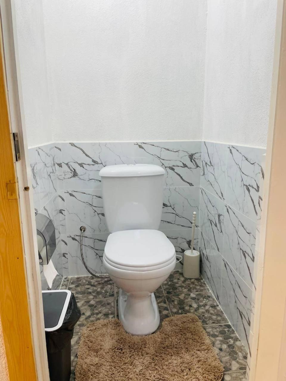 Guest House Amirhan Bokonbayevo Εξωτερικό φωτογραφία
